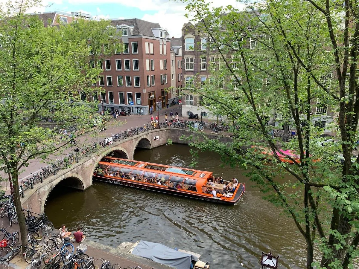 Bed and Breakfast Loft In Monumental House Amsterdam Bed & Breakfast