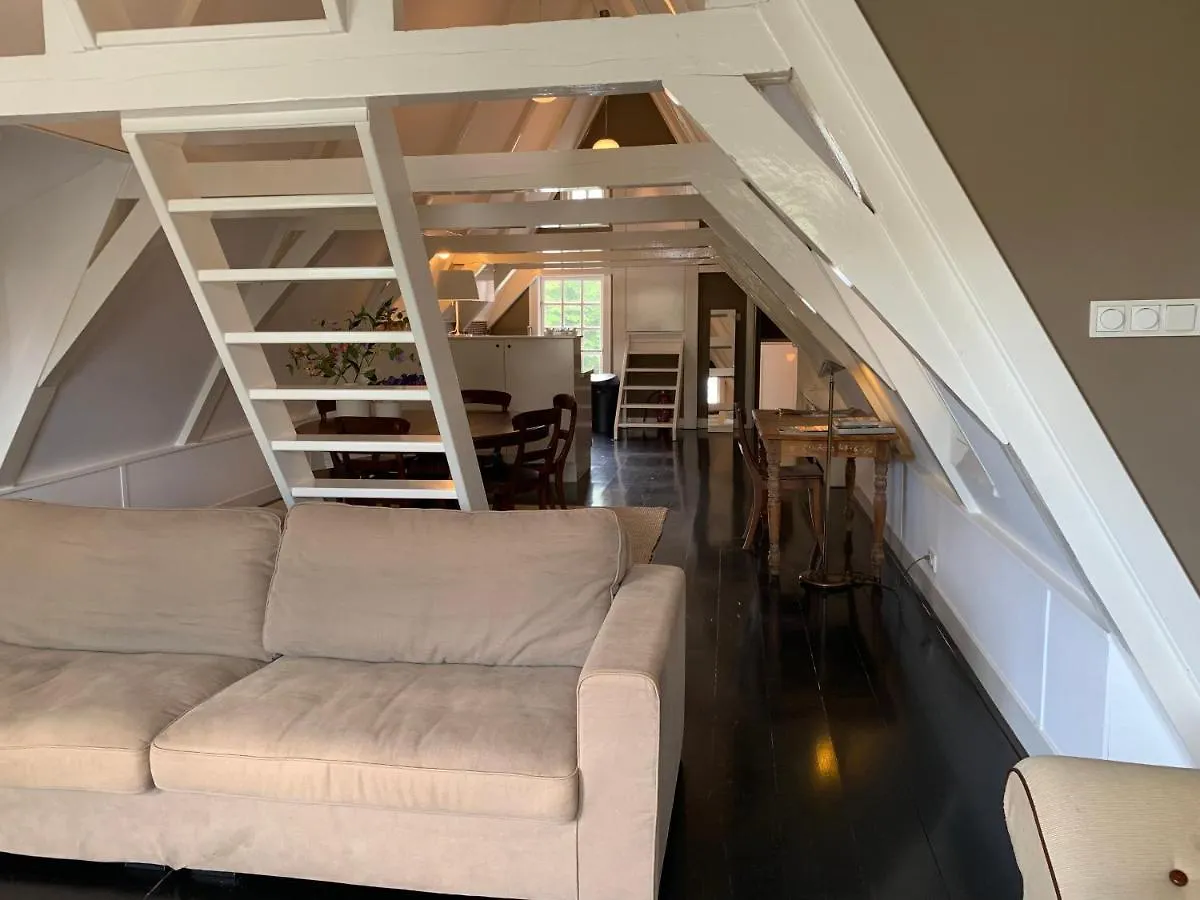 Bed and Breakfast Loft In Monumental House Amsterdam